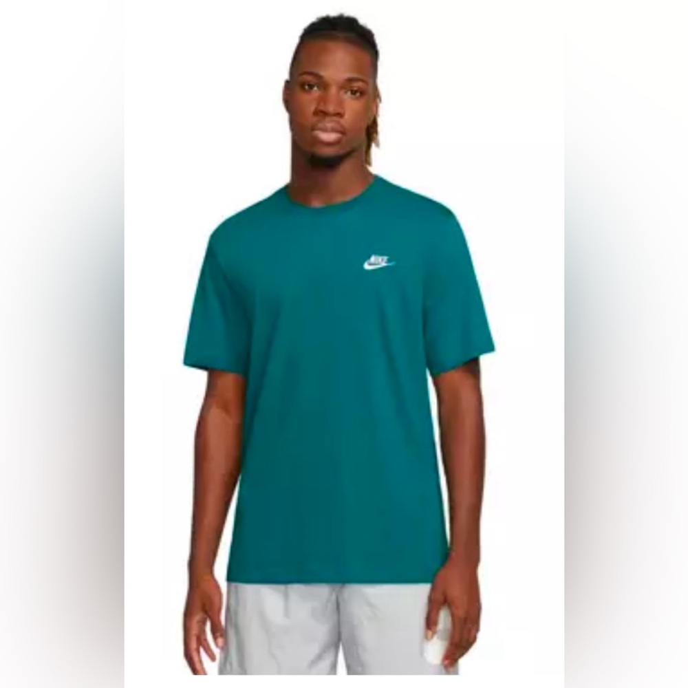 Nike Men's Sportswear Club Tee-Teal Size Small